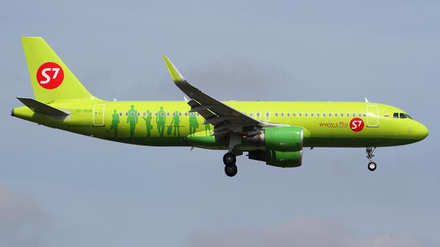VP-BOM:Airbus A320-200:S7 Airlines